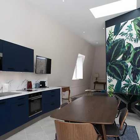 Champagne Andre Bergere - 4* 에페르네이